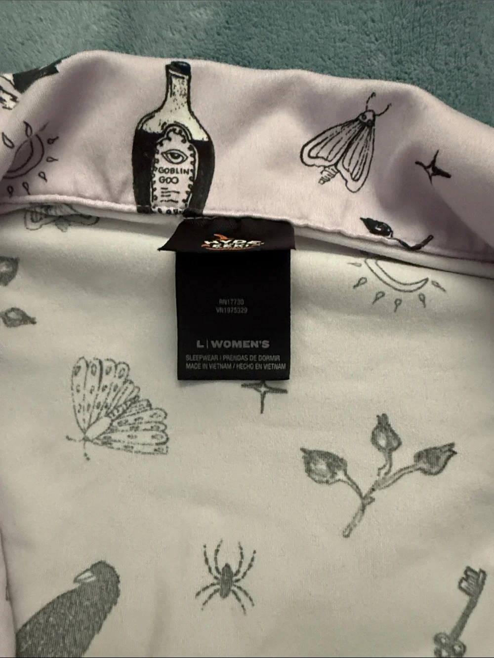 Halloween Graphic Print Two-Piece Pajama Set - Picture 2 of 5